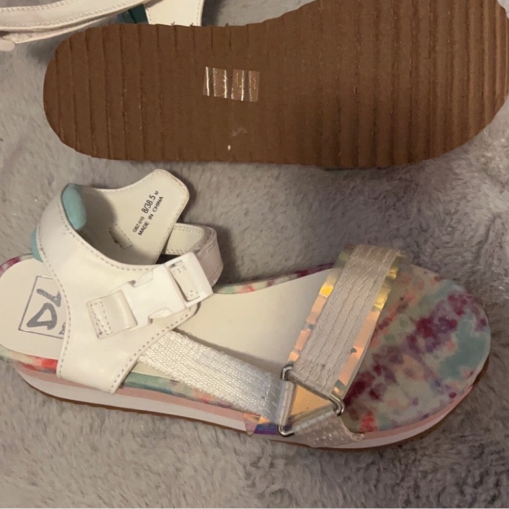 🩷Cute platform sandals 🩷 - Picture 3 of 4
